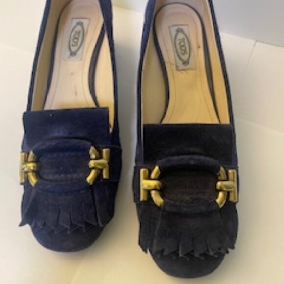 Tod's Blue Suede Kitten Heel with fringe, size 6 1/2 - Picture 8 of 10